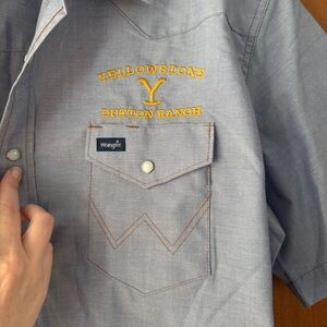 NWT - Wrangler x Yellowstone Dutton Ranch Short Sleeve Button Up- Size XL